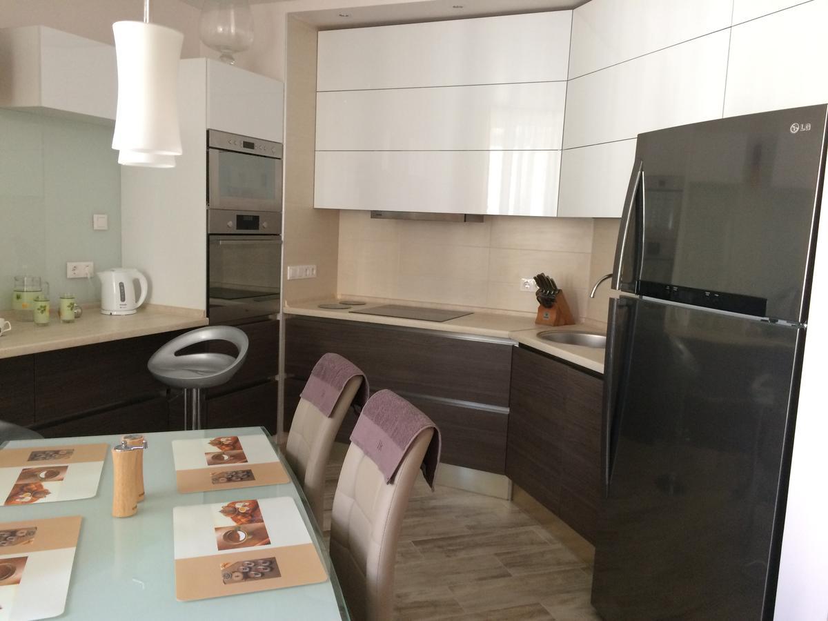 קייב Apartments "Pleasure" מראה חיצוני תמונה
