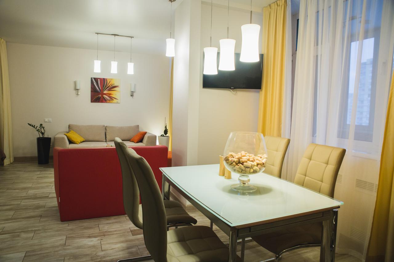 קייב Apartments "Pleasure" מראה חיצוני תמונה