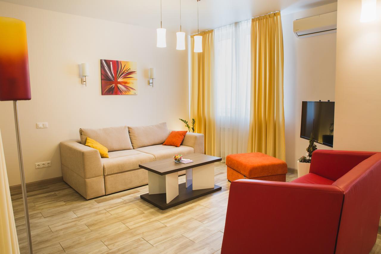 קייב Apartments "Pleasure" מראה חיצוני תמונה